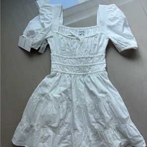 Aritzia Sunday best White Puff Sleeve Dress NWT